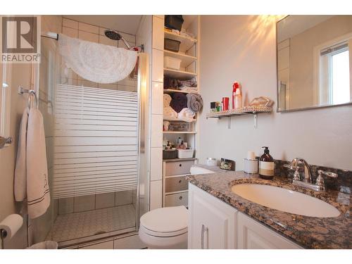 1516 114 Avenue, Dawson Creek, BC - Indoor Photo Showing Bathroom