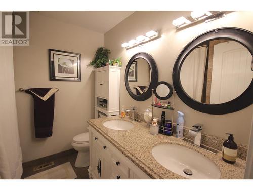 1516 114 Avenue, Dawson Creek, BC - Indoor Photo Showing Bathroom