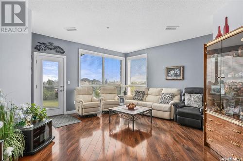 305 405 Cartwright Street, Saskatoon, SK - Indoor Photo Showing Living Room