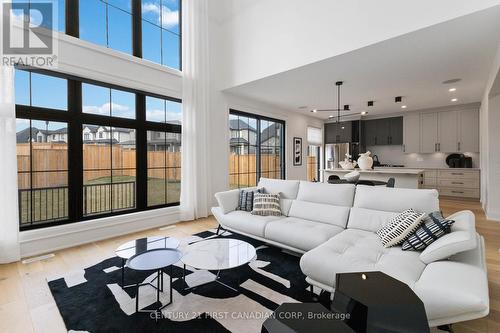 All furnishings included in the purchase price - 1651 Upper West Avenue, London, ON - Indoor Photo Showing Living Room