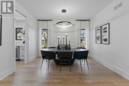 Extra chairs included - 1651 Upper West Avenue, London, ON - Indoor Photo Showing Dining Room