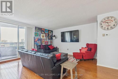 1502 - 500 Talbot Street, London, ON - Indoor Photo Showing Living Room