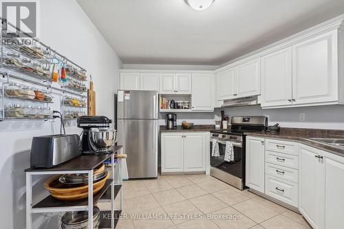 1502 - 500 Talbot Street, London, ON - Indoor Photo Showing Kitchen With Stainless Steel Kitchen