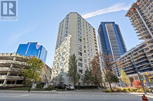 1502 - 500 Talbot Street, London, ON - Outdoor With Facade