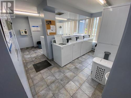 1004 - 600 Grenfell Drive, London, ON - Indoor Photo Showing Laundry Room