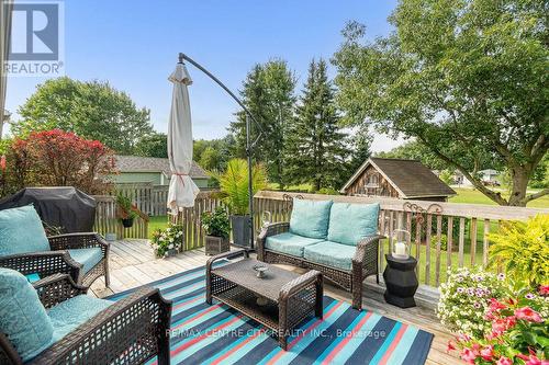 63 Parkview Drive, Strathroy-Caradoc (Ne), ON - Outdoor With Deck Patio Veranda