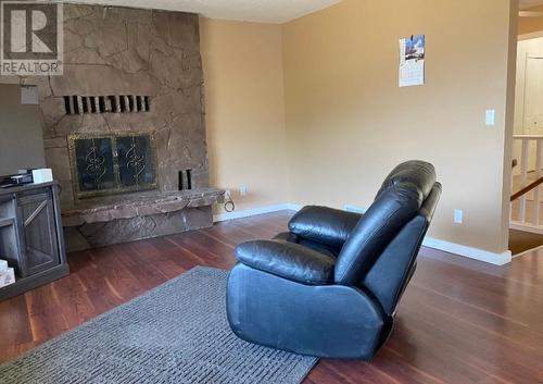 7437 Valley Heights Drive, Grand Forks, BC - Indoor Photo Showing Living Room With Fireplace