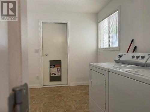 7437 Valley Heights Drive, Grand Forks, BC - Indoor Photo Showing Laundry Room