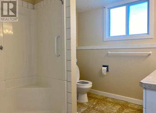 7437 Valley Heights Drive, Grand Forks, BC - Indoor Photo Showing Bathroom