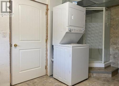 7437 Valley Heights Drive, Grand Forks, BC - Indoor Photo Showing Laundry Room