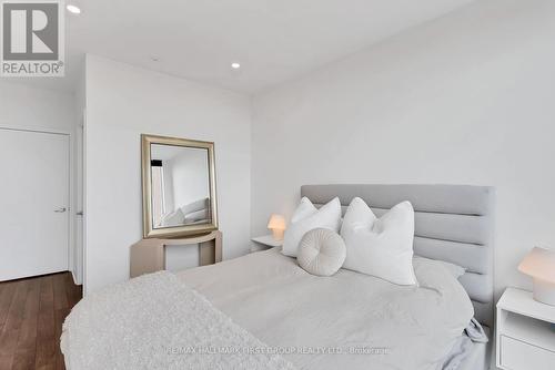 907 - 525 Wilson Avenue, Toronto (Clanton Park), ON - Indoor Photo Showing Bedroom