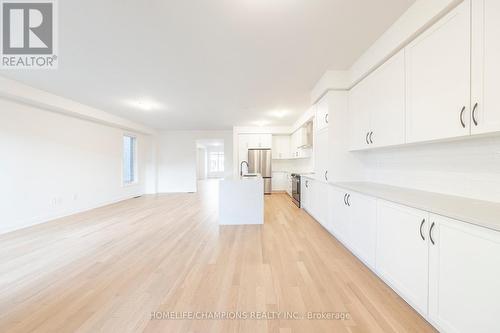 476 Twin Streams Road, Whitby, ON - Indoor Photo Showing Kitchen