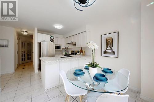 125 Wharton Square, Toronto (Milliken), ON - Indoor Photo Showing Dining Room