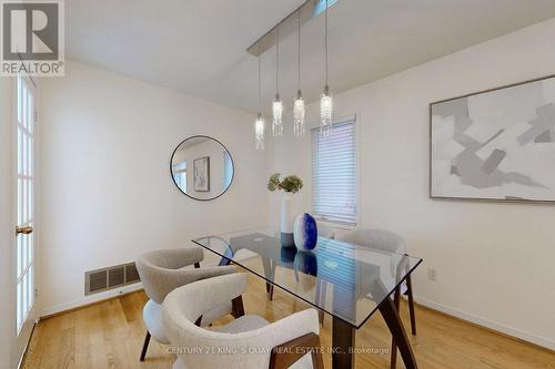 125 Wharton Square, Toronto (Milliken), ON - Indoor Photo Showing Dining Room