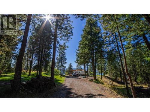 4250 Dorr West Road, Grasmere, BC 