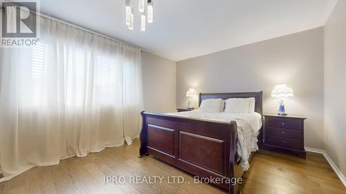 3210 Cabano Crescent, Mississauga (Churchill Meadows), ON - Indoor Photo Showing Bedroom