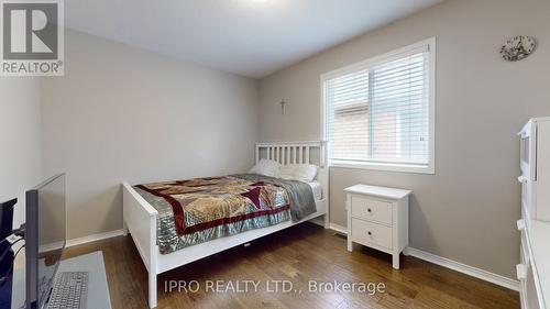 3210 Cabano Crescent, Mississauga (Churchill Meadows), ON - Indoor Photo Showing Bedroom