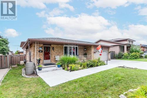 75 Ellington Avenue, Hamilton (Stoney Creek), ON - Outdoor With Deck Patio Veranda With Facade