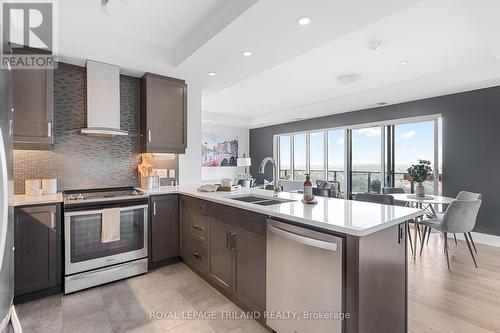 2303 - 505 Talbot Street, London, ON - Indoor Photo Showing Kitchen With Stainless Steel Kitchen With Double Sink With Upgraded Kitchen