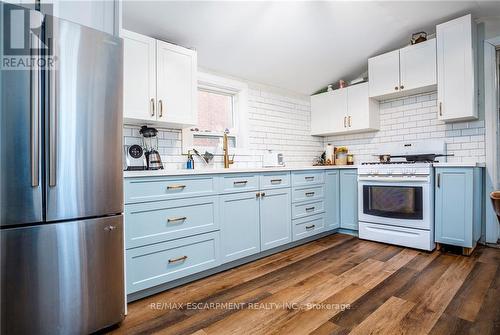 193 Locke Street N, Hamilton (Strathcona), ON - Indoor Photo Showing Kitchen