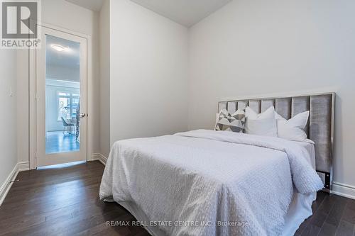 77 Pondview Gate, Hamilton (Waterdown), ON - Indoor Photo Showing Bedroom