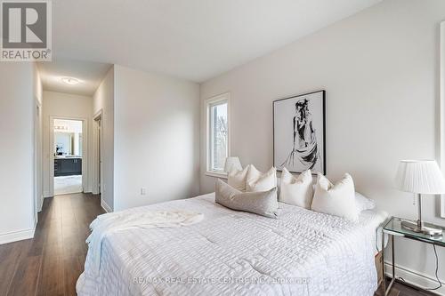 77 Pondview Gate, Hamilton (Waterdown), ON - Indoor Photo Showing Bedroom