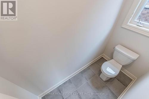 77 Pondview Gate, Hamilton (Waterdown), ON - Indoor Photo Showing Bathroom