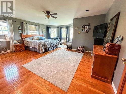 5284 Christian Valley Road, Westbridge, BC - Indoor Photo Showing Bedroom