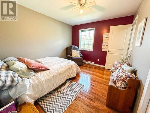 5284 Christian Valley Road, Westbridge, BC - Indoor Photo Showing Bedroom