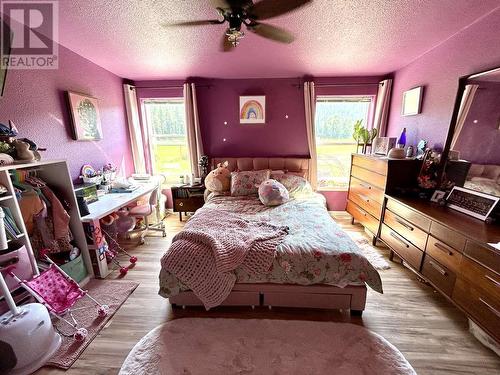 5284 Christian Valley Road, Westbridge, BC - Indoor Photo Showing Bedroom