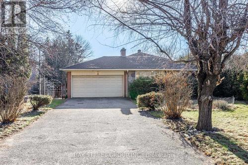 33 Hopperton Drive, Toronto (St. Andrew-Windfields), ON - Outdoor