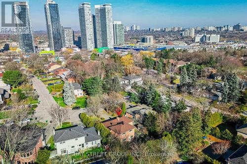 33 Hopperton Drive, Toronto (St. Andrew-Windfields), ON - Outdoor With View