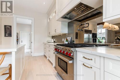 604 Maplehurst Avenue, Oakville (Bronte East), ON - Indoor Photo Showing Kitchen