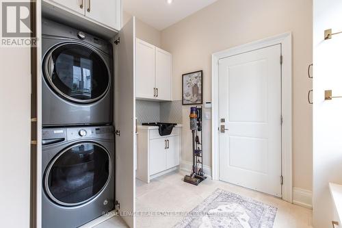 604 Maplehurst Avenue, Oakville, ON - Indoor Photo Showing Laundry Room