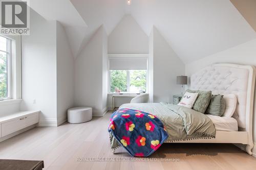 604 Maplehurst Avenue, Oakville, ON - Indoor Photo Showing Bedroom