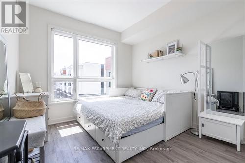 512 - 340 Plains Road E, Burlington (Lasalle), ON - Indoor Photo Showing Bedroom