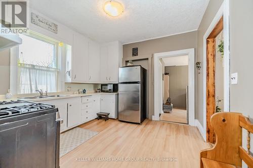 227 Eagle Street S, Cambridge, ON - Indoor Photo Showing Kitchen With Double Sink