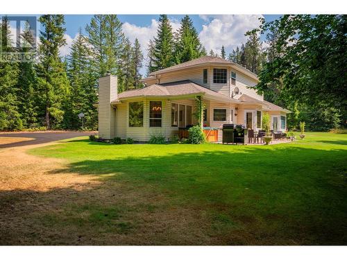 2718 Osachoff Road, South Slocan, BC - Outdoor