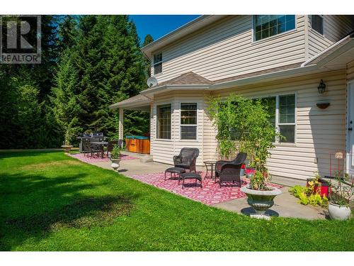 2718 Osachoff Road, South Slocan, BC - Outdoor