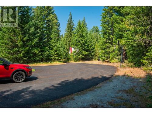 2718 Osachoff Road, South Slocan, BC - Outdoor