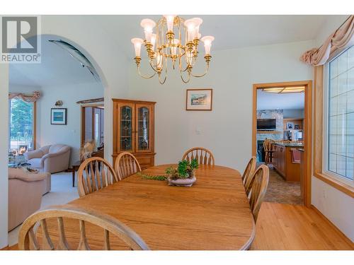 2718 Osachoff Road, South Slocan, BC - Indoor Photo Showing Dining Room