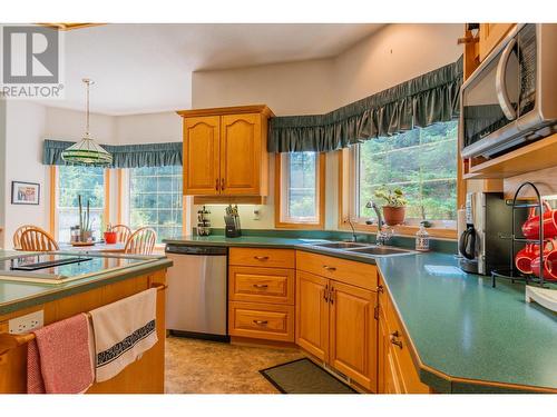 2718 Osachoff Road, South Slocan, BC - Indoor Photo Showing Kitchen With Double Sink