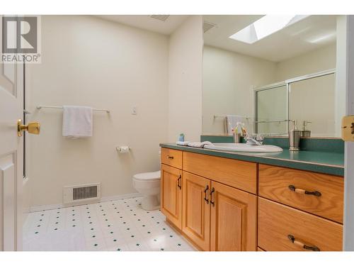 2718 Osachoff Road, South Slocan, BC - Indoor Photo Showing Bathroom