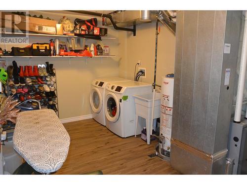 255 Redden Road, Quesnel, BC - Indoor Photo Showing Laundry Room