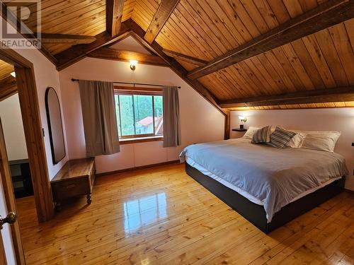 4850 East Arras Road, Dawson Creek, BC - Indoor Photo Showing Bedroom