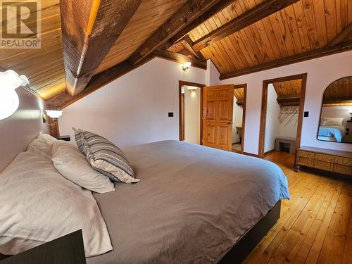 4850 East Arras Road, Dawson Creek, BC - Indoor Photo Showing Bedroom