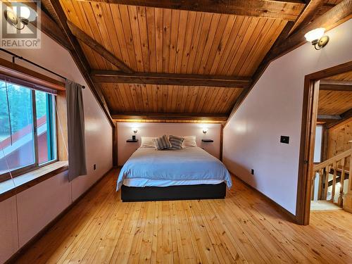 4850 East Arras Road, Dawson Creek, BC - Indoor Photo Showing Bedroom