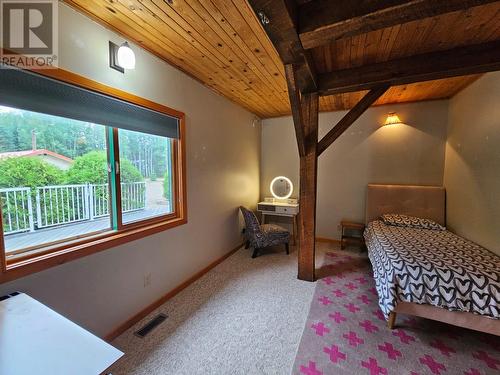 4850 East Arras Road, Dawson Creek, BC - Indoor Photo Showing Bedroom