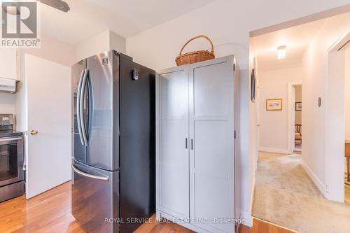 830 Kildare Road, Peterborough (Monaghan), ON - Indoor Photo Showing Kitchen