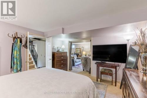 830 Kildare Road, Peterborough (Monaghan), ON - Indoor Photo Showing Bedroom